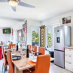 Only 250m From The Sea Lejlighed