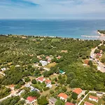 Only 250m From The Sea Peroj