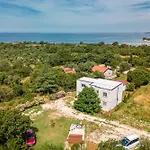 Only 250m From The Sea Peroj