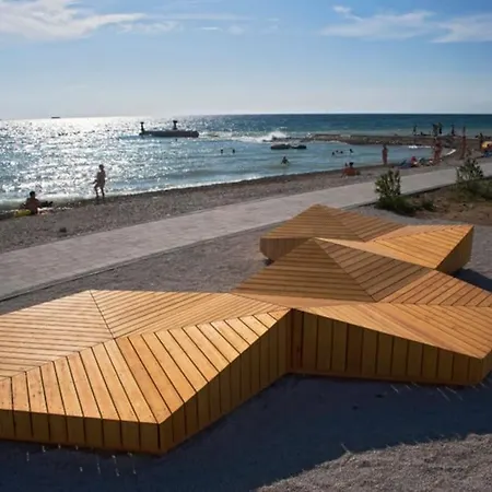 Only 250m From The Sea